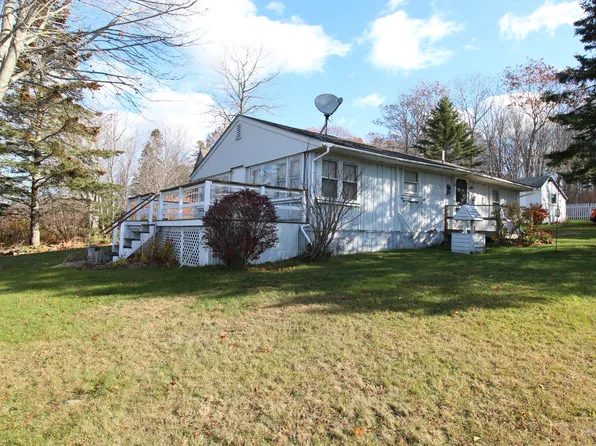 29 Loon Ln, Penobscot, ME 04476