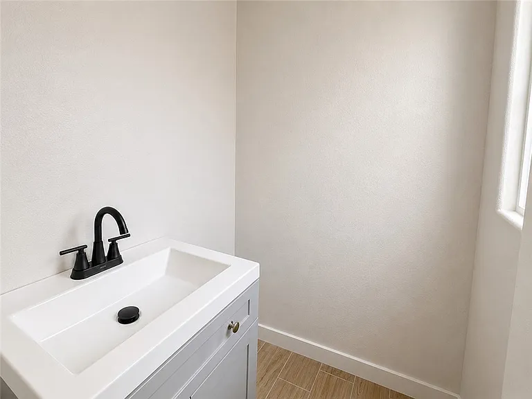 5901 Norvel Dr — Photo 5