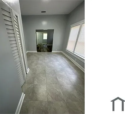 1427 W 8th St — Photo 22