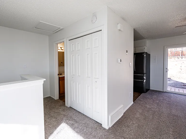 1176 Magnolia St #1176 — Photo 9