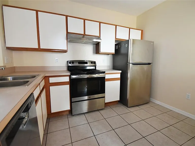 9612 Seadale Ct #201 — Photo 4