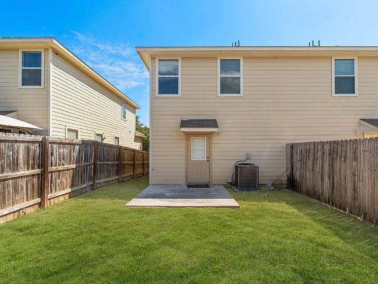 4915 Appleseed Ct — Photo 22
