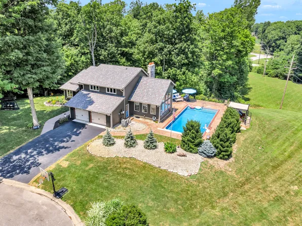 5052 Sherwood Ct, Pittsboro, IN 46167