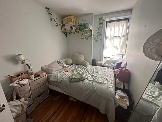 Rented by Yup Realty LLC | media 20