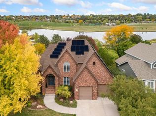 6038 Huntington Hills Dr, Fort Collins, CO 80525