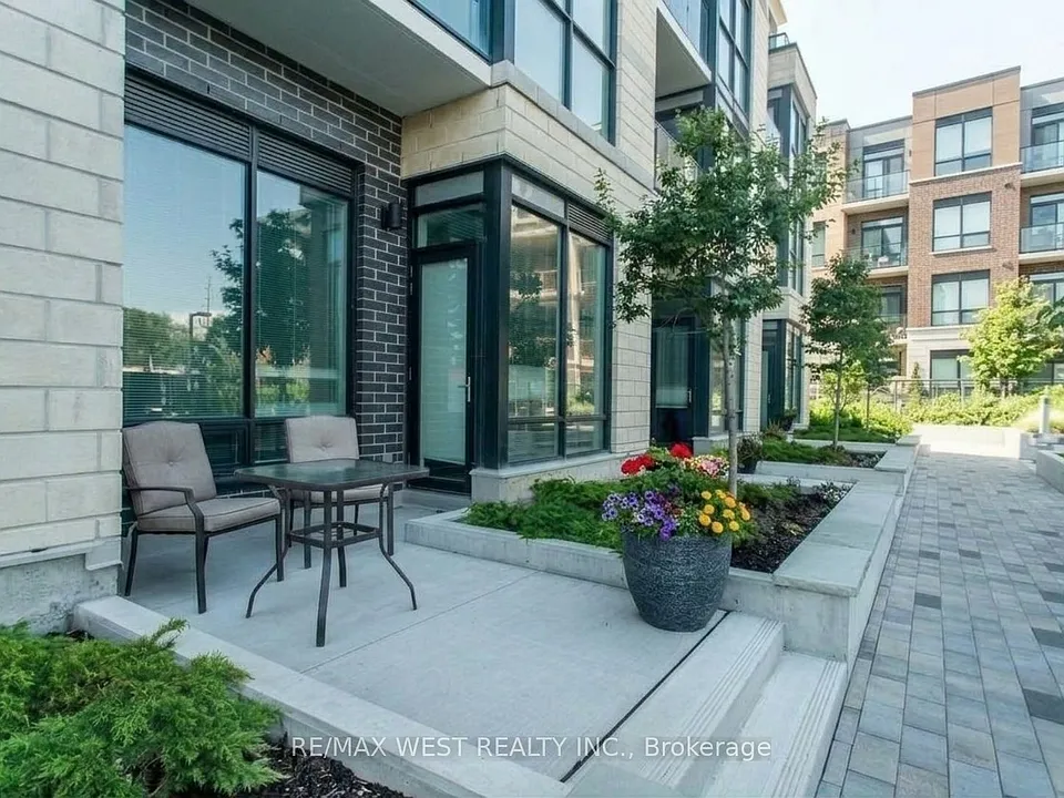 20 Thomas Riley Rd #103
