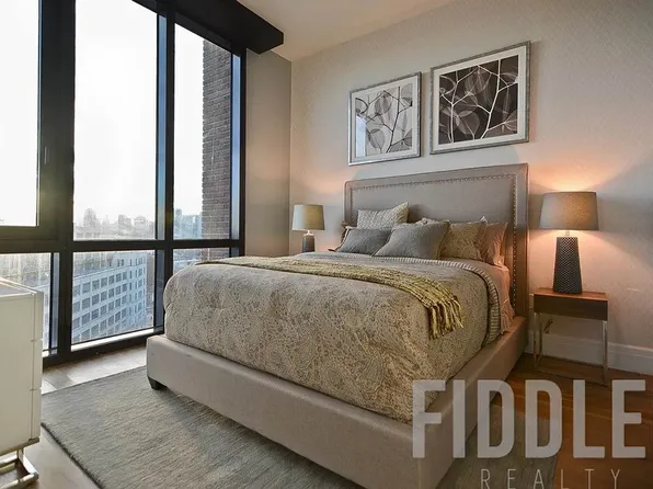 44-41 Purves Street image 4 of 19