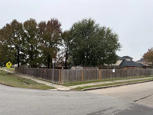 3003 Vega St Photo 1