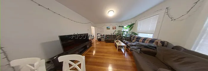 3 bed, 1.5 bath, $4,795 — Photo 4