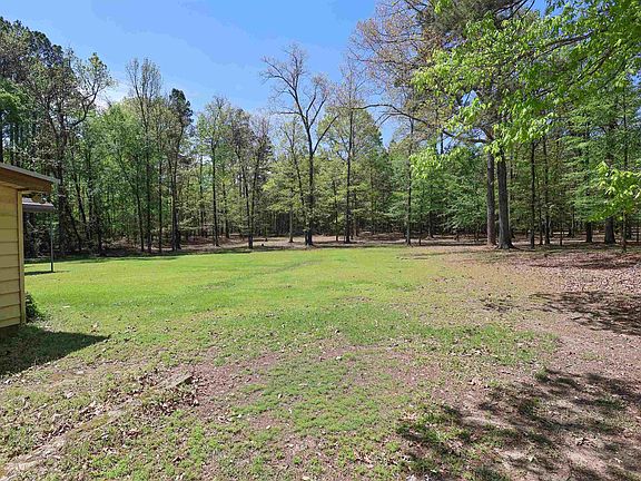 4th image of 847 Central Rd