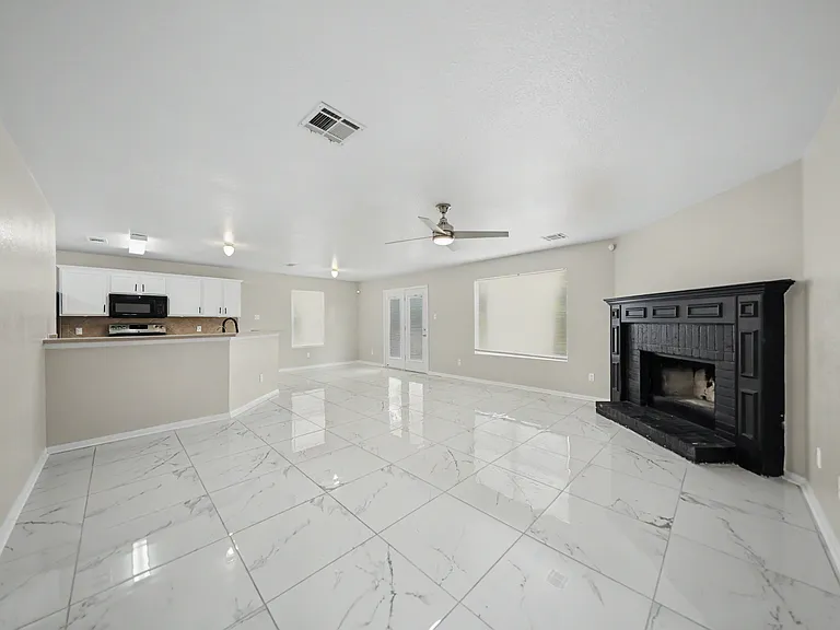 3309 Starfish Dr — Photo 10
