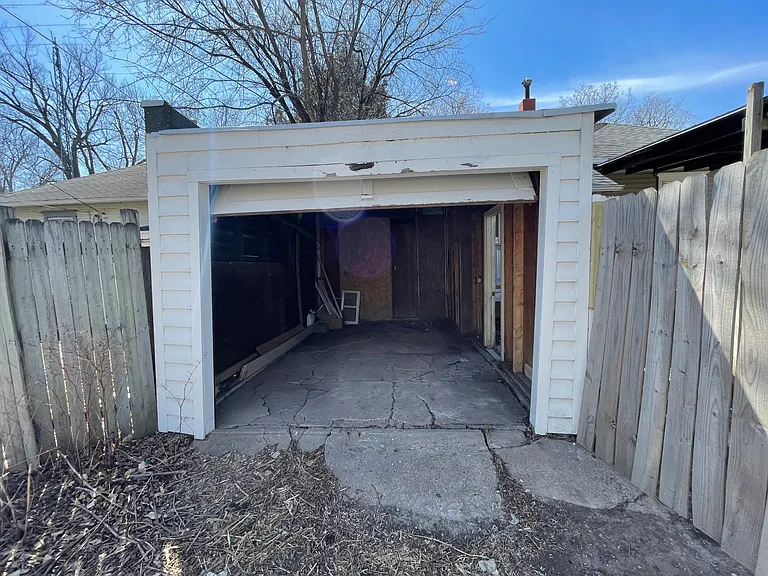 1436 Plum St — Photo 6