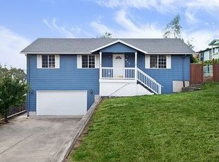 402 NE Box Ct, Sheridan, OR 97378