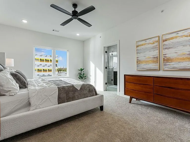 4126 W Olive St — Photo 19