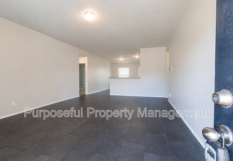 1809 W Antler Way — Photo 3