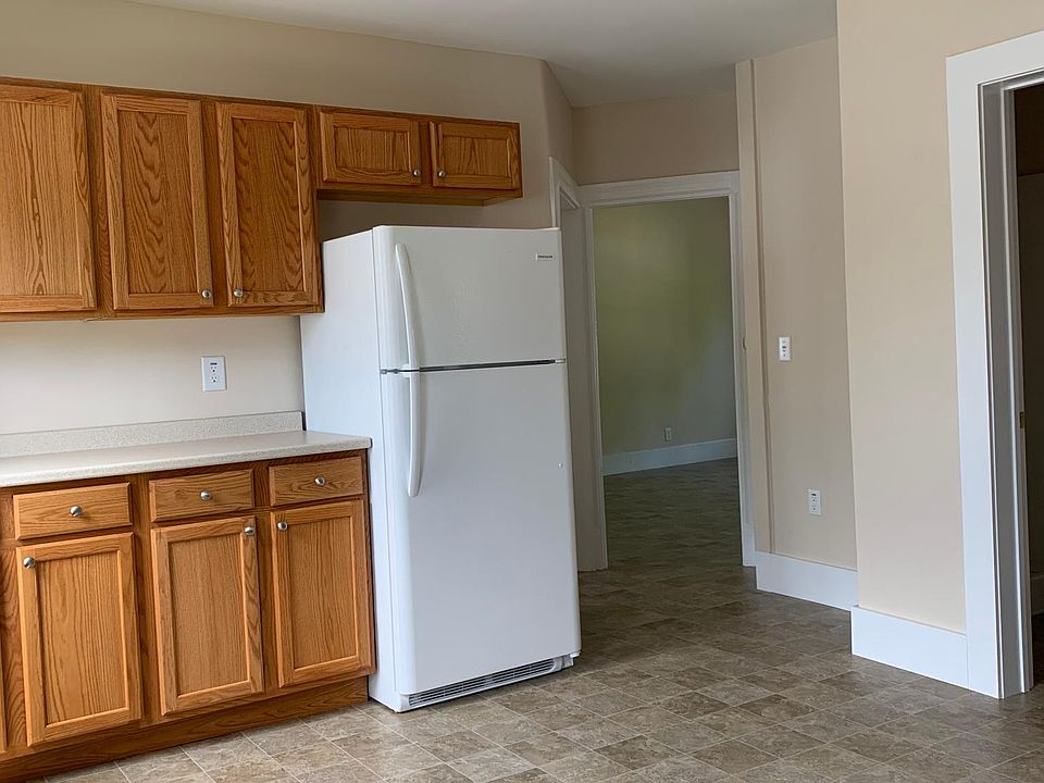 21432145 Main St, Three Rivers, MA 01080 Zillow