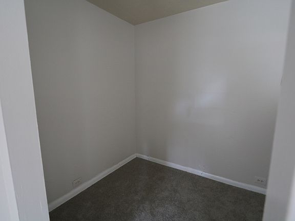 3rd image of 8035 S Saint Lawrence Ave APT 1A