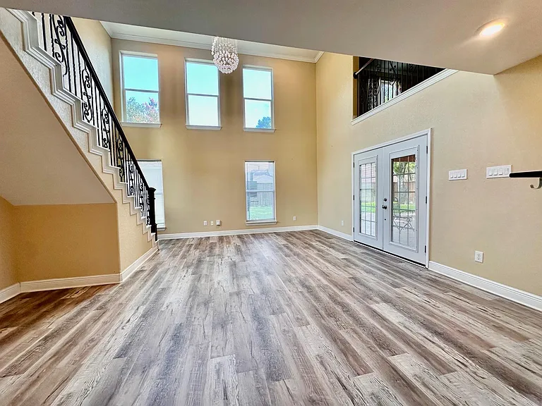 19119 Winding Trail Ln — Photo 3