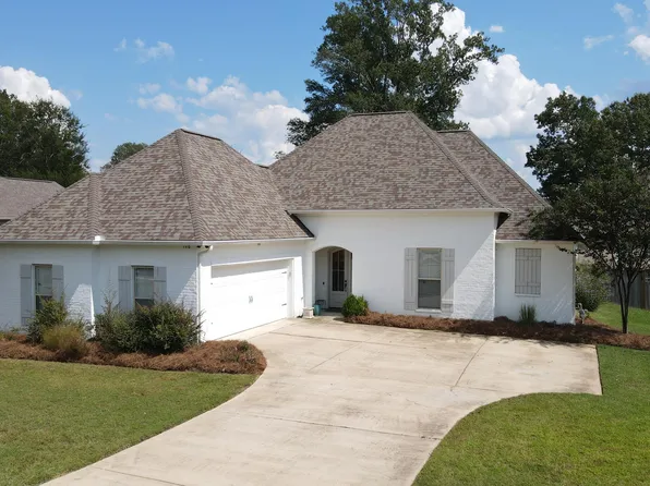 106 Trailbridge Way, Canton, MS 39046
