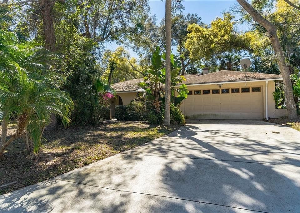 1st image of 774 Candlewood Cir