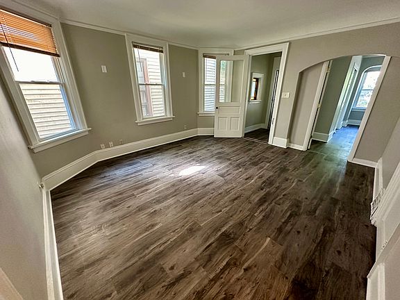 3rd image of 3272 N Bartlett Ave #3272