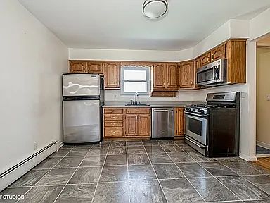 5th image of 126 Linden Ln #0