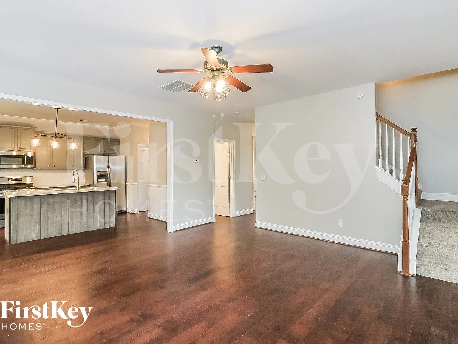 3 bed, 2.5 bath, 2344 sqft, $2,665 — Photo 4