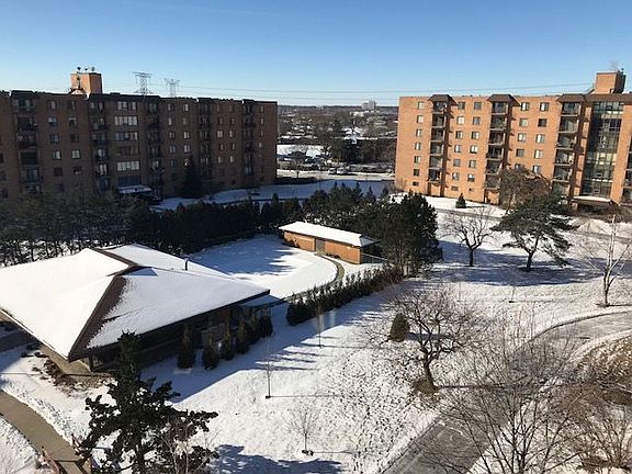 2nd image of 1717 W Crystal Ln Unit 706