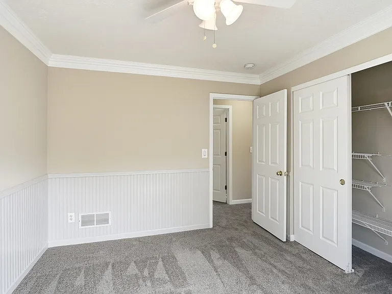 4918 Streamside Ct — Photo 28