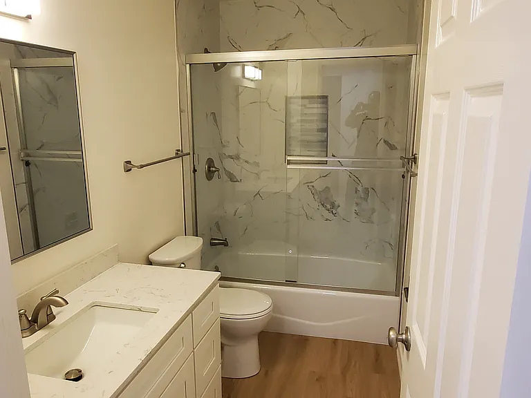 1067 Broadmoor Blvd #2 — Photo 13