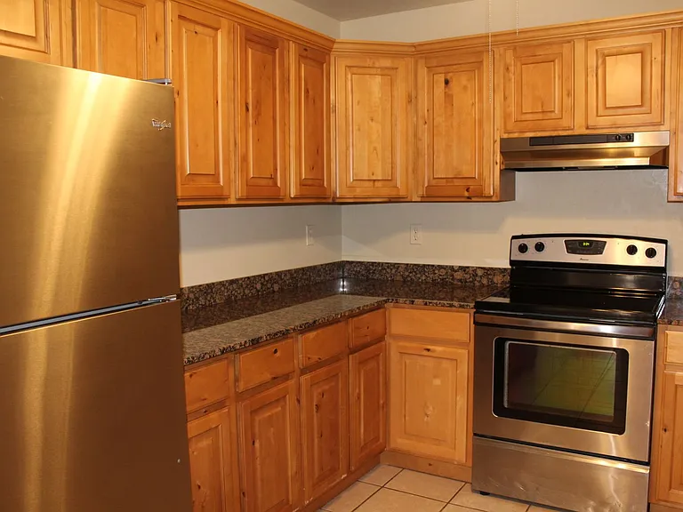 8410 Cottage Park Dr — Photo 5
