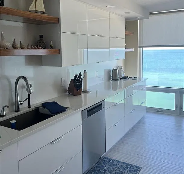 2425 Gulf Of Mexico Dr #11F — Photo 4