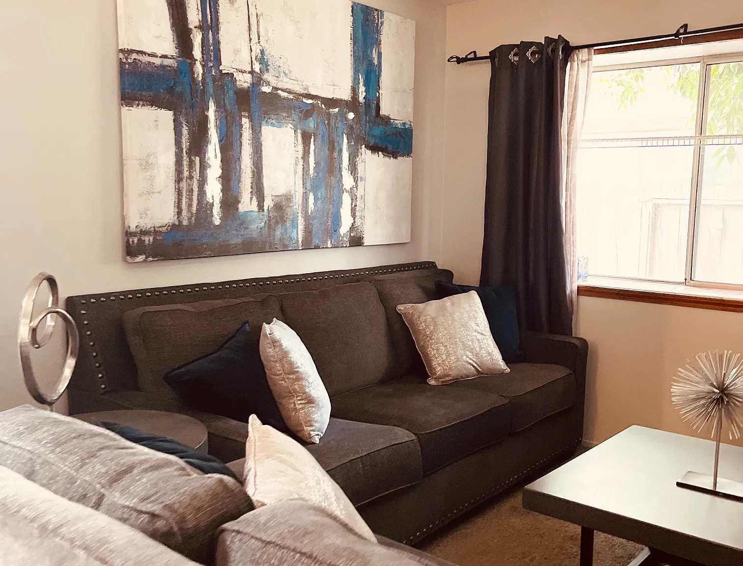 3 bed, 1105 sqft, $4,000 — Photo 1