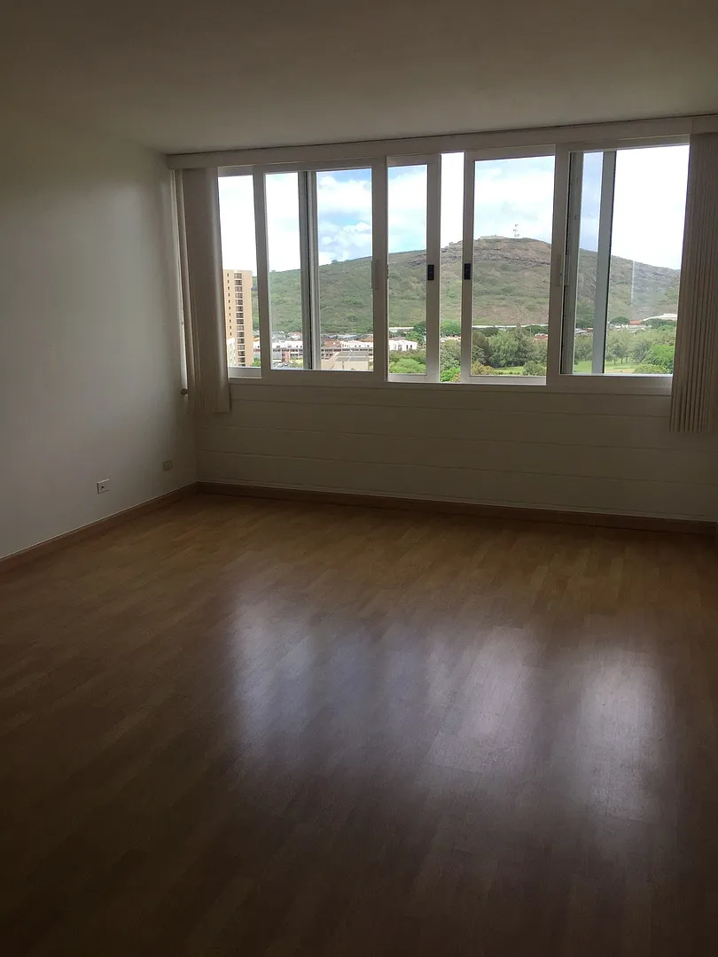 5210 Likini St — Photo 2