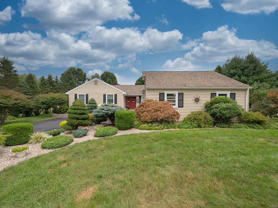1st image of 144 Woodfield Crossing
