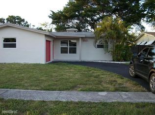 8420 NW 28th St, Sunrise, FL 33322
