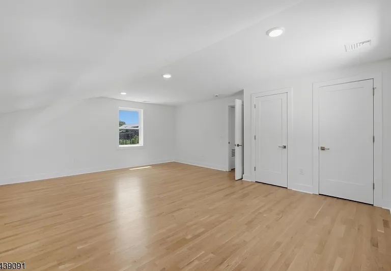 116 Valley St #2 — Photo 23