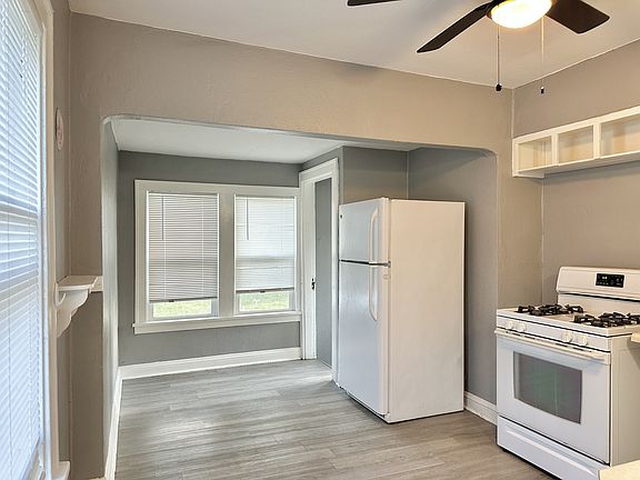 5th image of 2816 Lawndale Ave