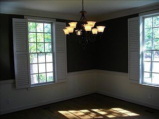 4th image of 106 Dobbs Pl