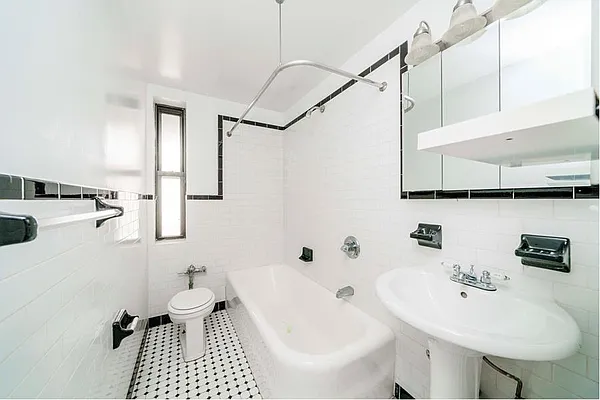 Rented by Douglas Elliman | media 16