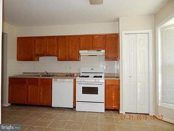 5th image of 10605 Greta Lynn Ct