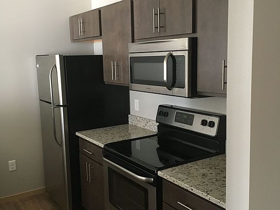 5th image of 408 Highland Ave #408-301