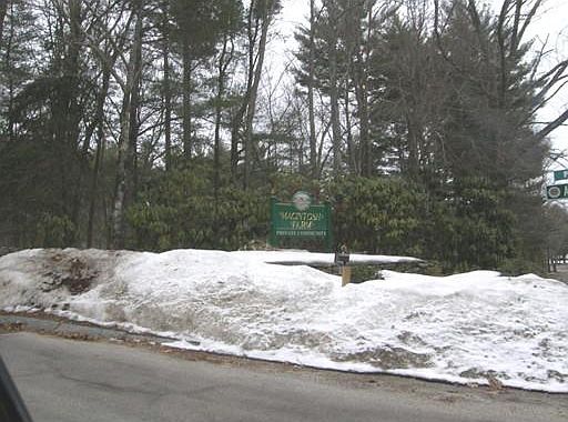 1st image of 15 Cortland Dr