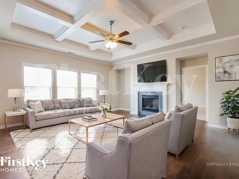 4475 Clubside Dr — Photo 4