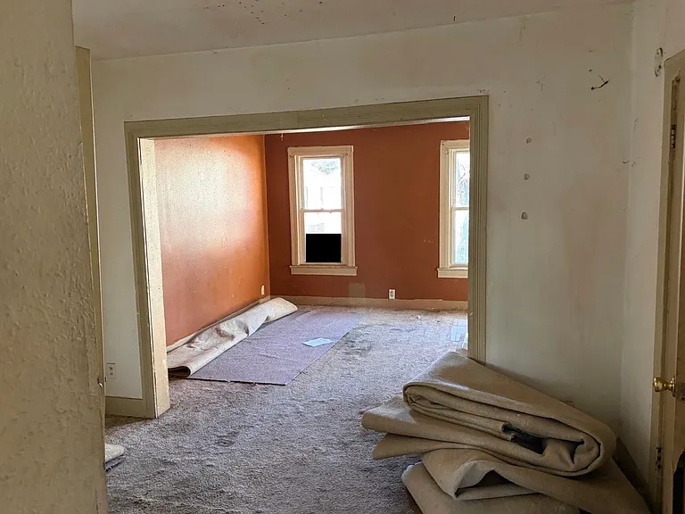 1220 W John H Gwynn Junior Ave — Photo 6
