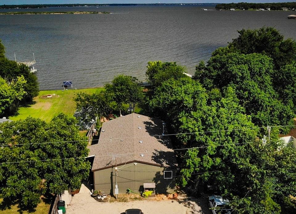 1st image of 224 Causeway Cv