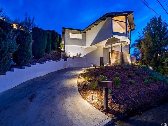 2nd image of 4955 Marmol Dr