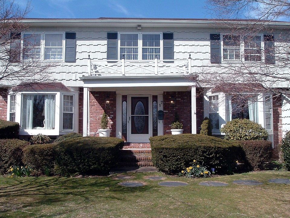5000sf Colonial