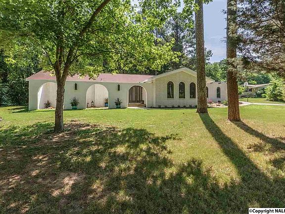 4th image of 2608 Arrow Wood Dr SE
