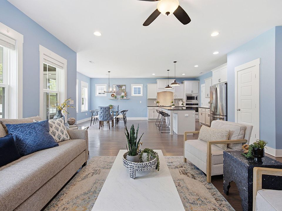 1st image of 542 Beacon Ridge Blvd